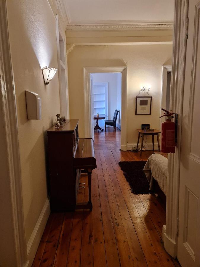 Apex Haymarket Station Apartment Эдинбург Экстерьер фото
