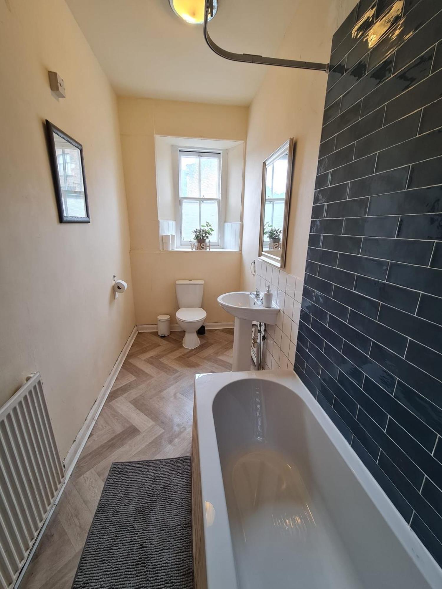 Apex Haymarket Station Apartment Эдинбург Экстерьер фото